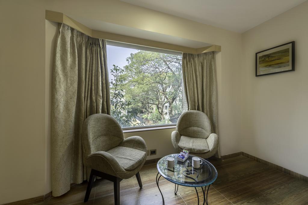 Deccan 8 Pune Luaran gambar